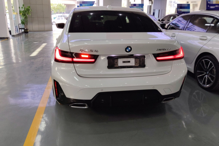 宝马3系 2024款 325Li M运动套装车身外观6004