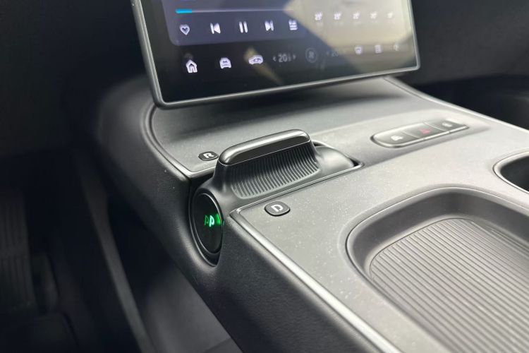 蔚来ET5T 2023款 100kWh Touring中控内饰18