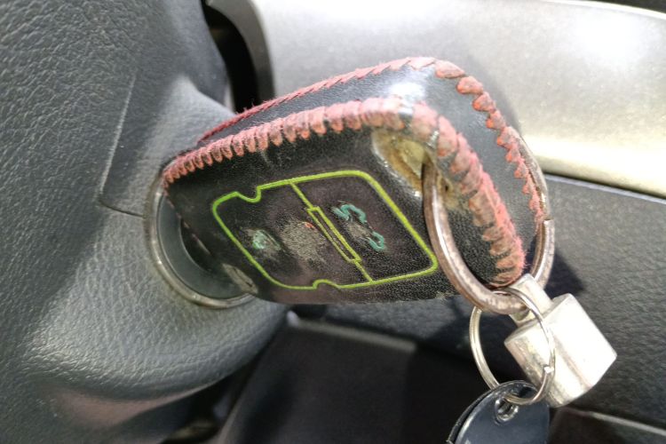 吉利汽车 吉利GX7 2015款 经典版 1.8L 手动精英型 国V中控内饰11