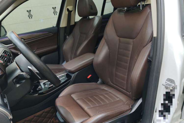 宝马X3 2020款  xDrive28i M运动套装中控内饰19