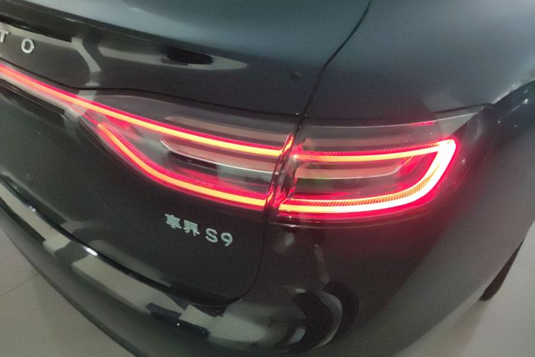 鸿蒙智行 享界S9 2024款 纯电 Ultra 四驱旗舰版车身外观9