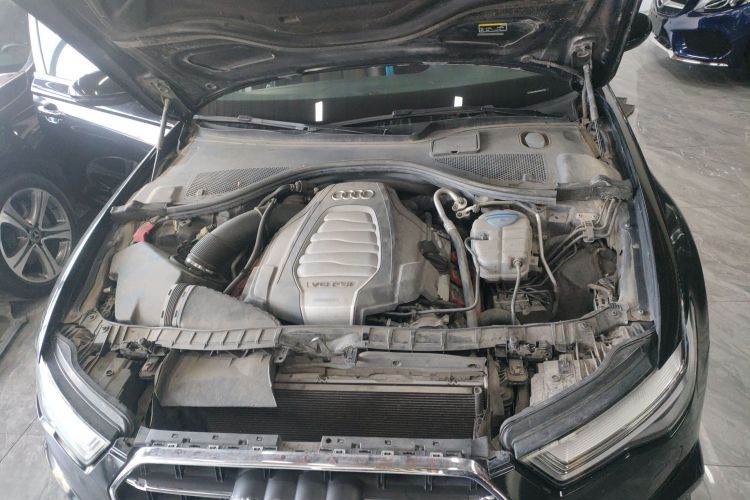 奥迪A6L 2018款 30周年年型 30 FSI 风尚型机舱底盘24