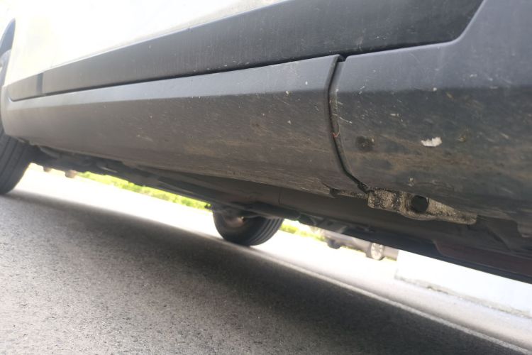 标致2008 2014款 1.6L 自动时尚版局部细节9001