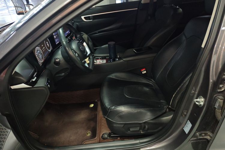 现代 名图 2021款 1.8L CVT LUX尊贵版局部细节19