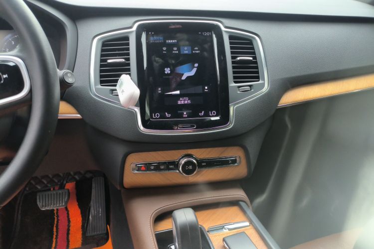 沃尔沃XC90 2022款 B5 智行豪华版 5座局部细节16