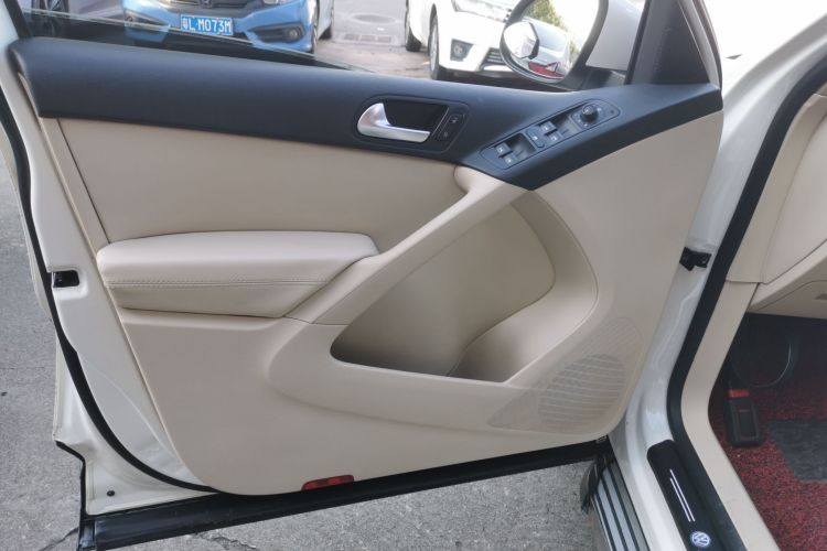 大众 途观 2015款 1.8TSI 自动两驱风尚版中控内饰47