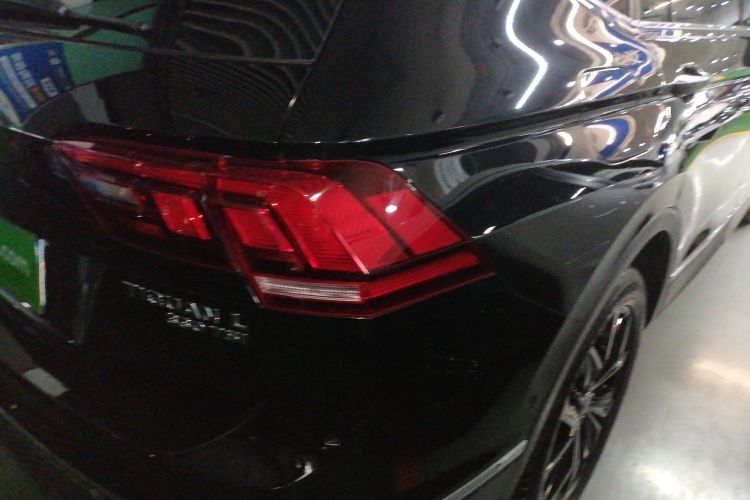 大众 途观L 2019款 改款 330TSI 自动两驱智动豪华版 国VI车身外观9