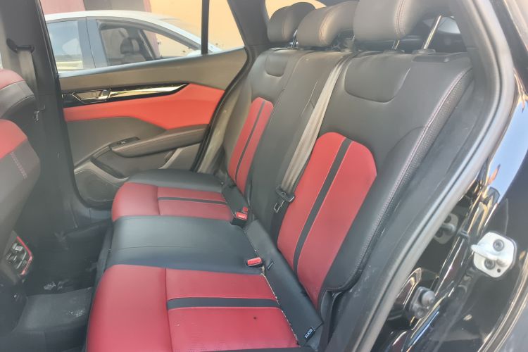 东风风神 奕炫GS 2021款 230T 自动追曜武士版中控内饰7004