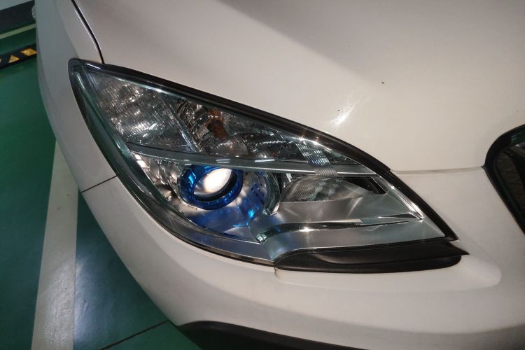 别克 昂科拉 2014款 1.4T 自动两驱都市精英型车身外观8