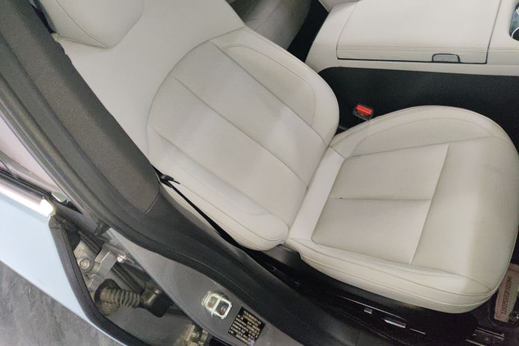 小鹏P7 2023款 P7i 702 Pro局部细节41