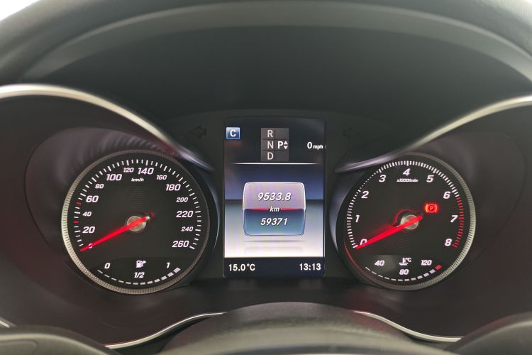 奔驰C级 2017款 C 200 运动版中控内饰14