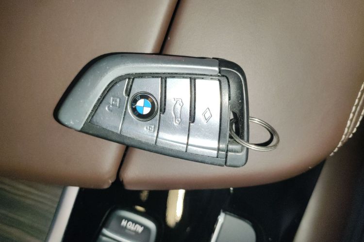 宝马5系 2018款 530Li 领先型 豪华套装中控内饰7001