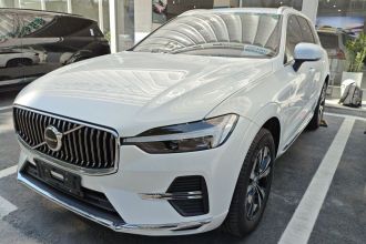 沃尔沃XC60 2025款 B5 四驱智逸豪华版