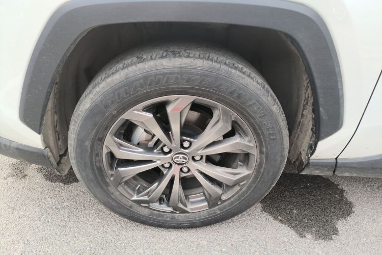 丰田 RAV4荣放 2023款 2.0L CVT两驱风尚Plus版车身外观6007