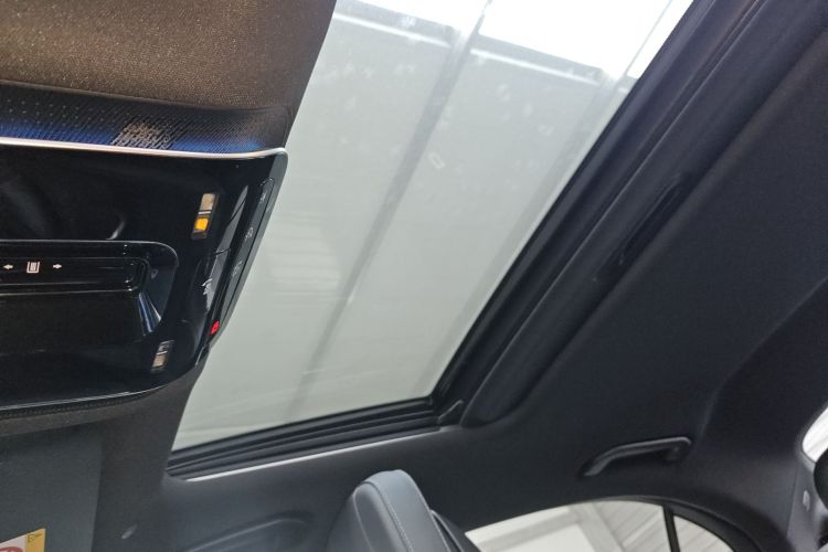 奔驰C级 2022款 C 200 L 运动版中控内饰22