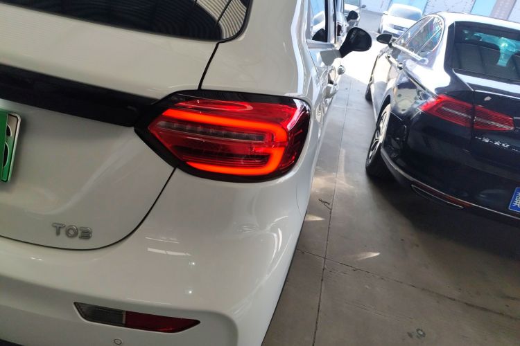 零跑汽车 零跑T03 2024款 310舒享版车身外观9