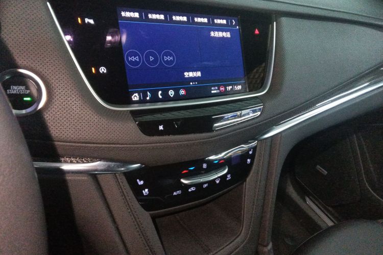 凯迪拉克XT5 2023款 2.0T 四驱尊贵型（至臻版）中控内饰16