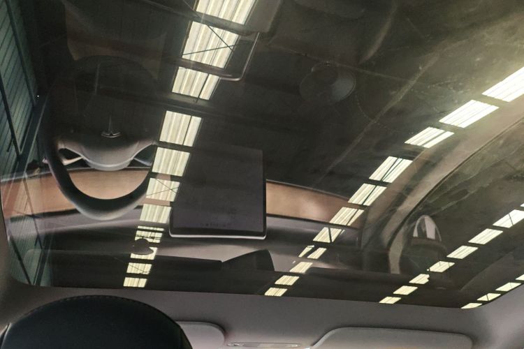 特斯拉 Model Y 2021款 长续航全轮驱动版局部细节22