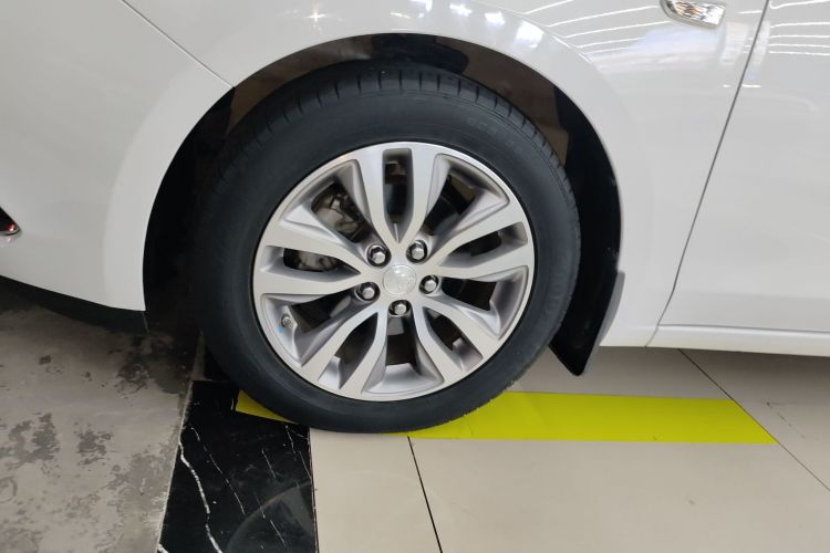 别克 英朗 2019款 18T 自动互联精英型 国VI车身外观35