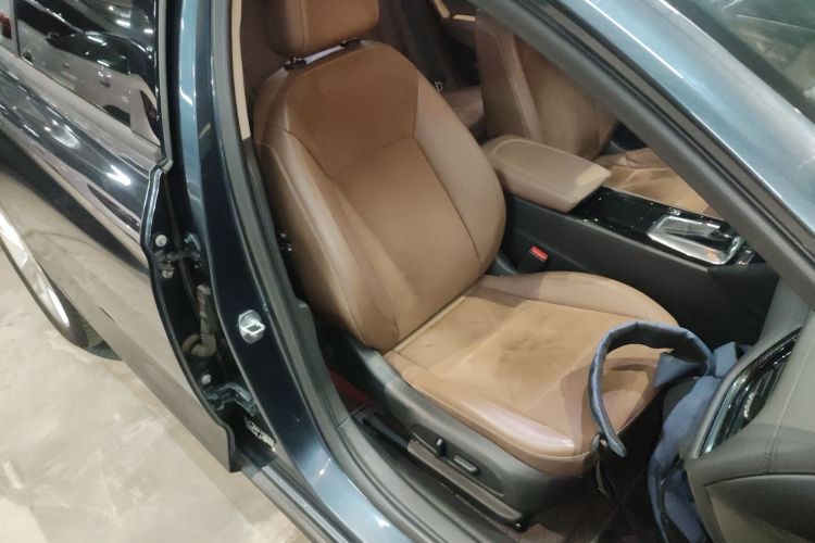 别克 君威 2019款 20T 精英型 国VI局部细节41