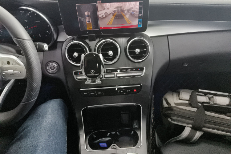 奔驰C级 2021款 C 200 L 时尚型运动版中控内饰18