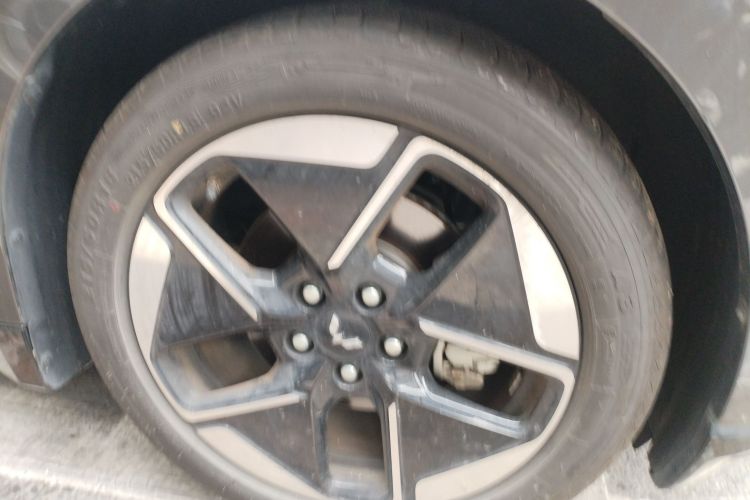 五菱汽车 五菱星光 2024款 共创版 150 领航型车身外观10