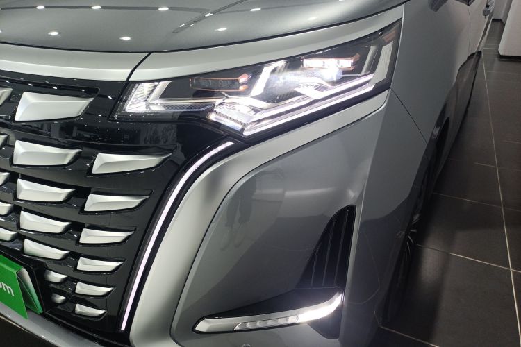 腾势D9 2022款 DM-i 970 四驱旗舰型局部细节36