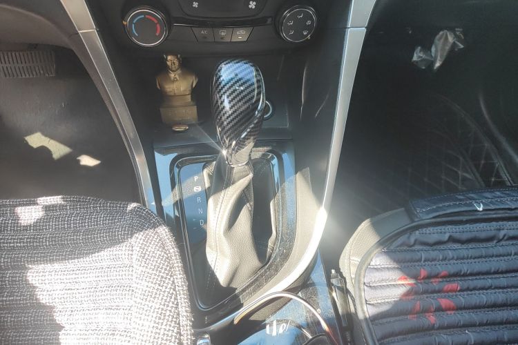 别克 英朗 2021款 改款 1.3T 自动轻混动精英型中控内饰18