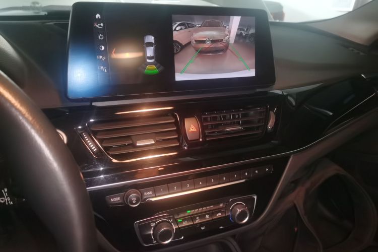 宝马1系 2021款 改款 120i M运动版中控内饰16