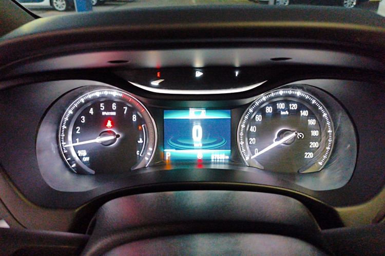 别克GL6 2019款 18T 6座互联豪华型 国VI中控内饰14