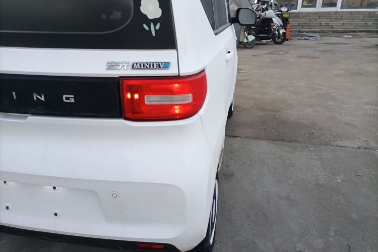五菱汽车 宏光MINIEV 2022款 轻松款 三元锂车身外观6006