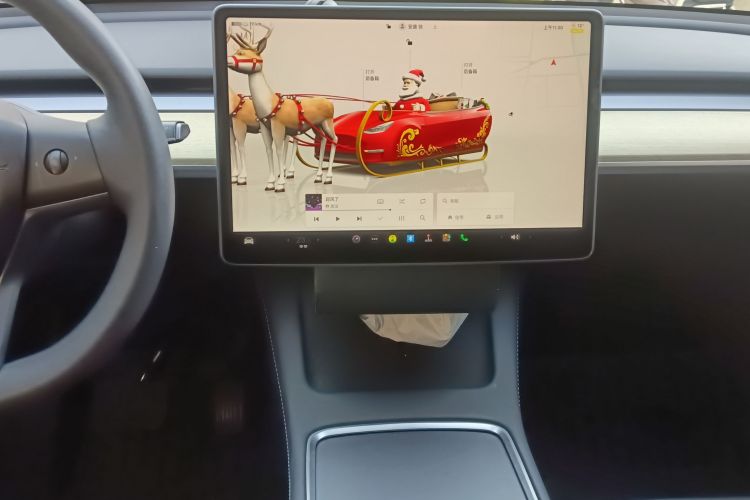 特斯拉 Model Y 2022款 改款 后轮驱动版中控内饰16