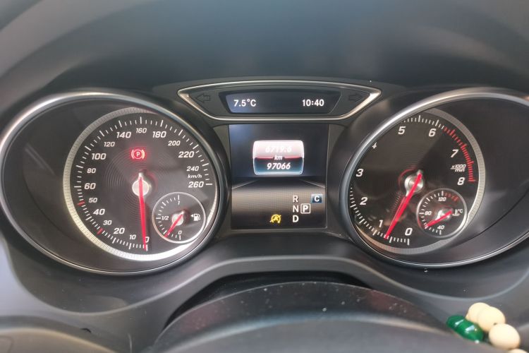 奔驰CLA 2017款 CLA 220 4MATIC中控内饰15