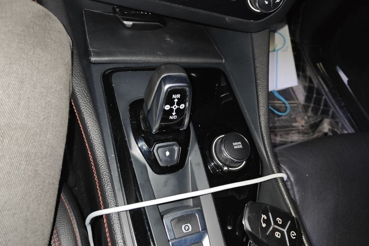 领克03 2020款 1.5TD DCT劲版中控内饰18