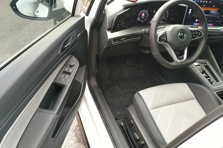 大众 高尔夫 2025款 改款 300TSI R-Line中控内饰20