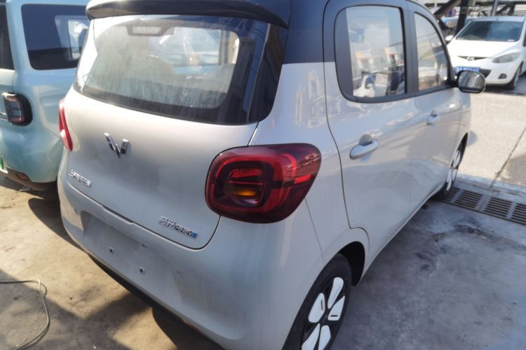 五菱汽车 宏光MINIEV 2025款 四门版 臻享+款车身外观7