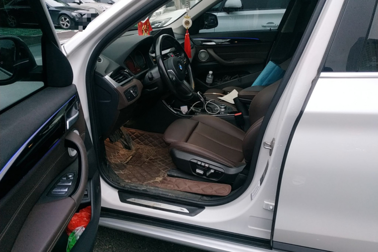 宝马X1 2021款 改款 sDrive20Li 尊享型局部细节19