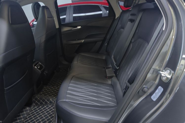 长安 逸达 2023款 蓝鲸NE 1.5T GDI DCT旗舰型中控内饰7004