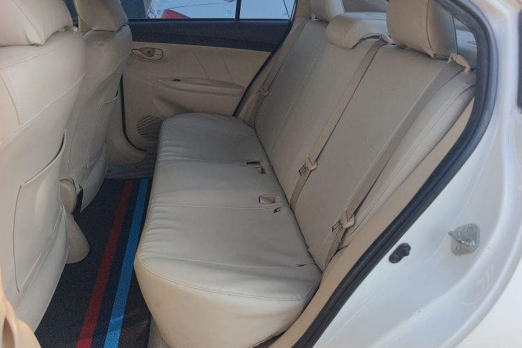 丰田 威驰 2014款 1.3L 手动型尚版中控内饰21