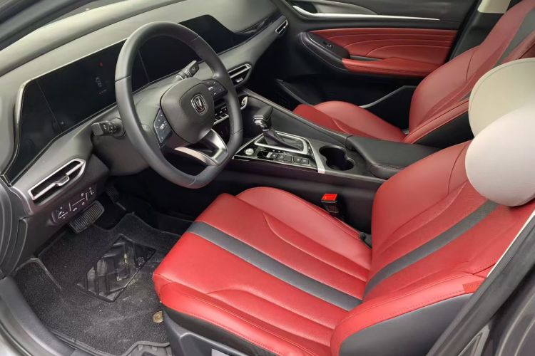 长安 逸动 2021款 PLUS 蓝鲸NE 1.4T GDI DCT尊贵型中控内饰19