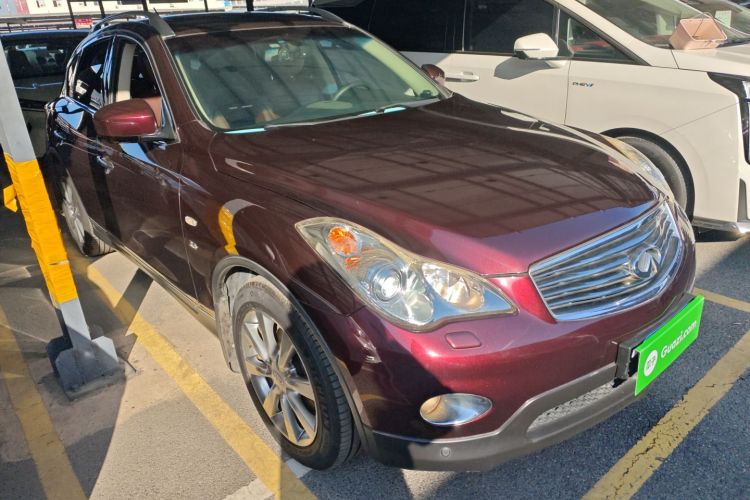 英菲尼迪QX50(进口) 2013款 2.5L 两驱优雅版车身外观3
