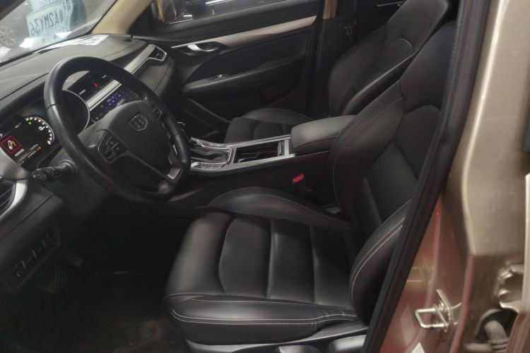 吉利汽车 帝豪 2018款 1.5L CVT向上互联版中控内饰19