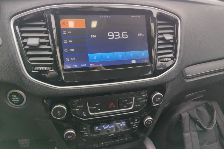 吉利汽车 远景X6 2016款 1.8L 手动豪华型中控内饰16