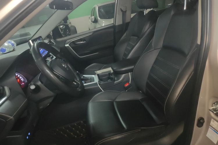 丰田 威兰达 2021款 2.0L CVT四驱豪华版中控内饰19