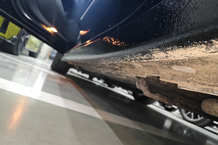 别克 君越 2022款 552T 豪华型机舱底盘30