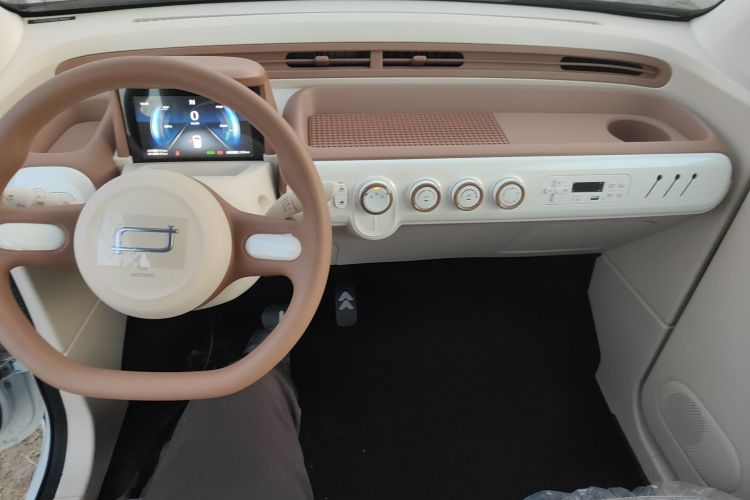 奔腾小马 2026款 222km 萌趣马 Plus中控内饰7002