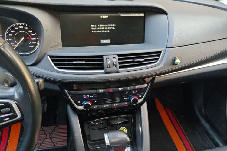 宝沃BX7 2016款 28T 两驱豪华版 5座中控内饰16