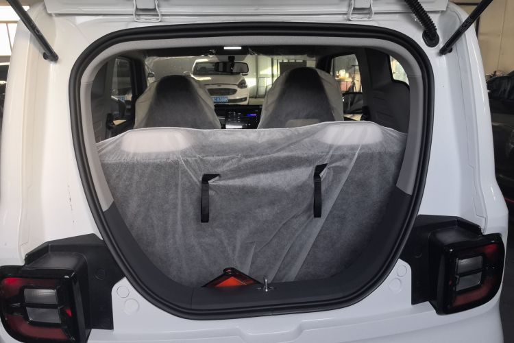 吉利银河 熊猫 2025款 210km 元气熊机舱底盘23