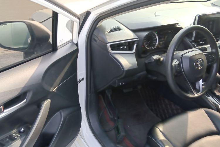 丰田 卡罗拉 2021款 1.2T S-CVT精英PLUS版中控内饰7003