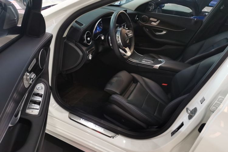 奔驰C级 2021款 C 260 L 运动版中控内饰19